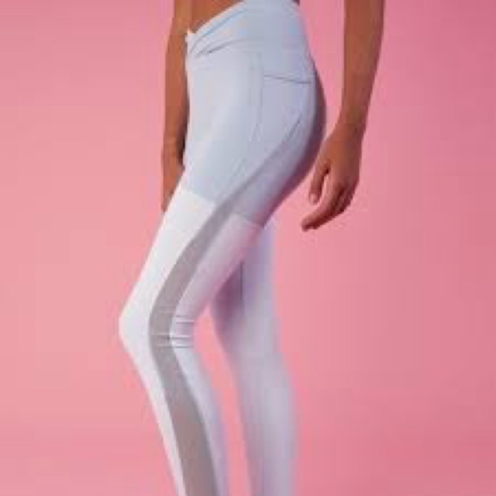 NWOT Gymshark Nikki Blackketter Dynamic Leggings